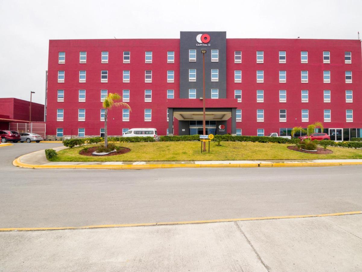 Capital O Hotel Herederos, Пьедрас-Неграс Экстерьер фото